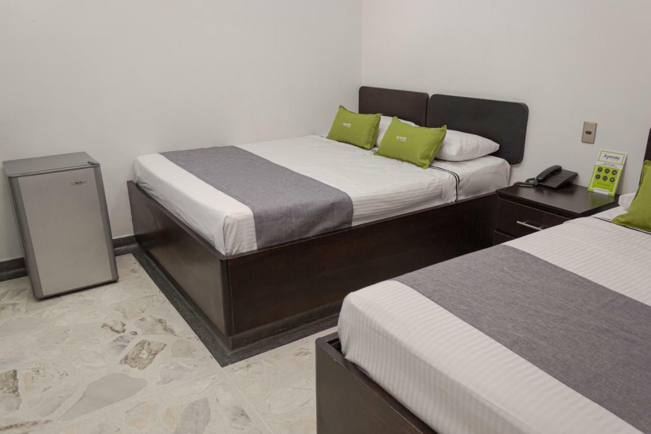 מדיין Hotel Calasanz Real מראה חיצוני תמונה