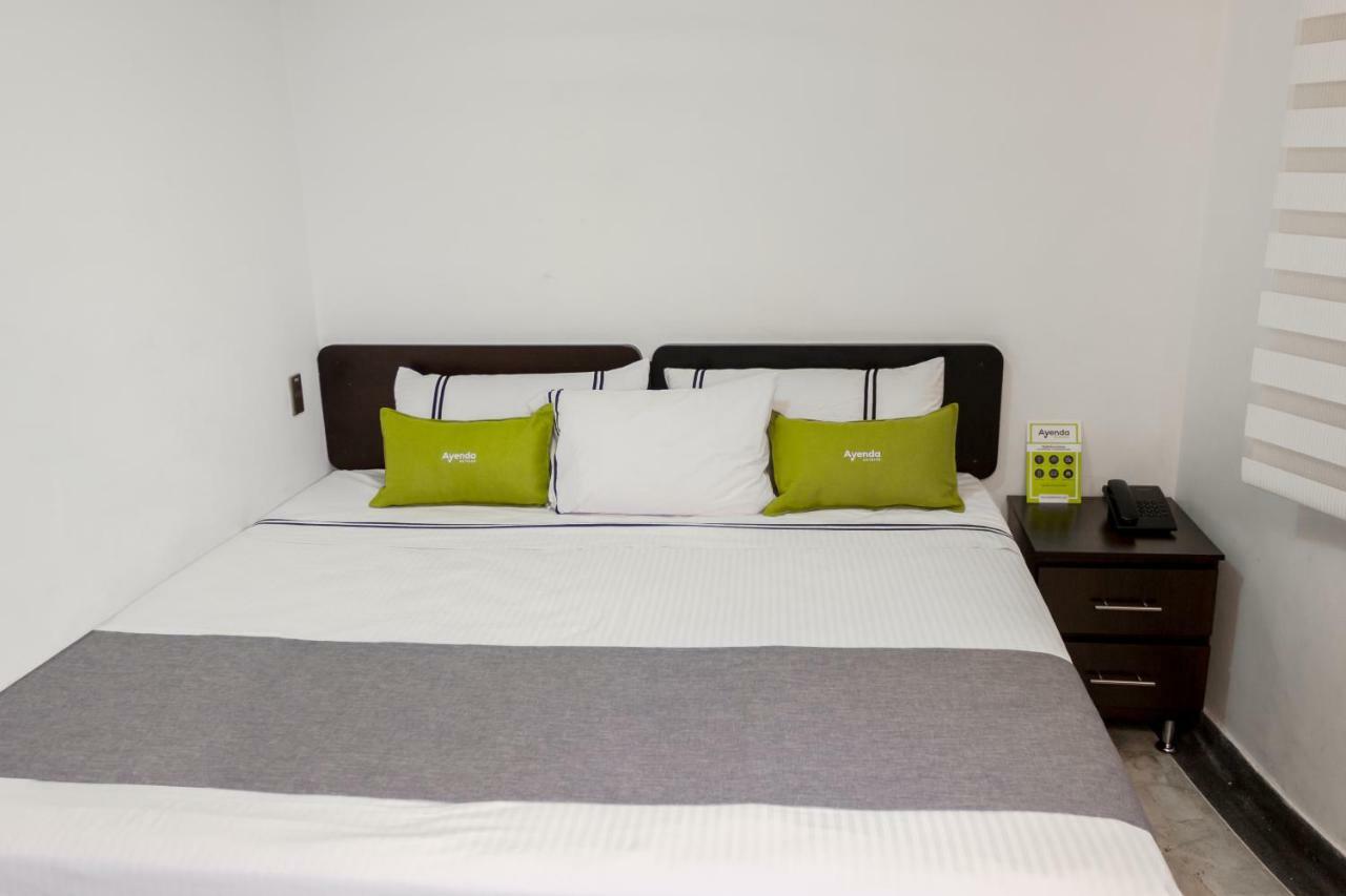 מדיין Hotel Calasanz Real מראה חיצוני תמונה