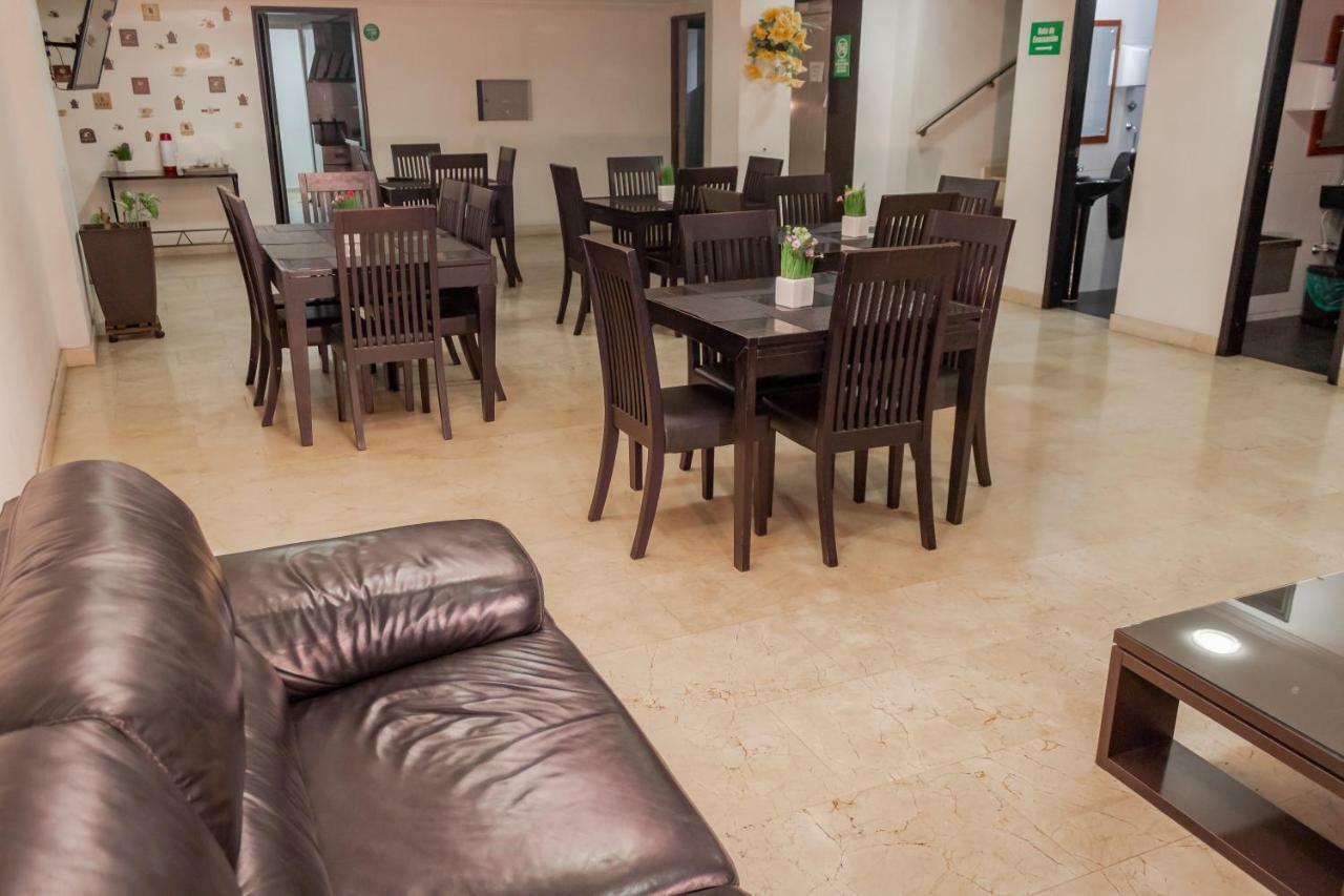 מדיין Hotel Calasanz Real מראה חיצוני תמונה